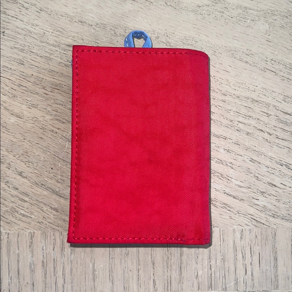 Baggu Snap Wallet in Candy Apple